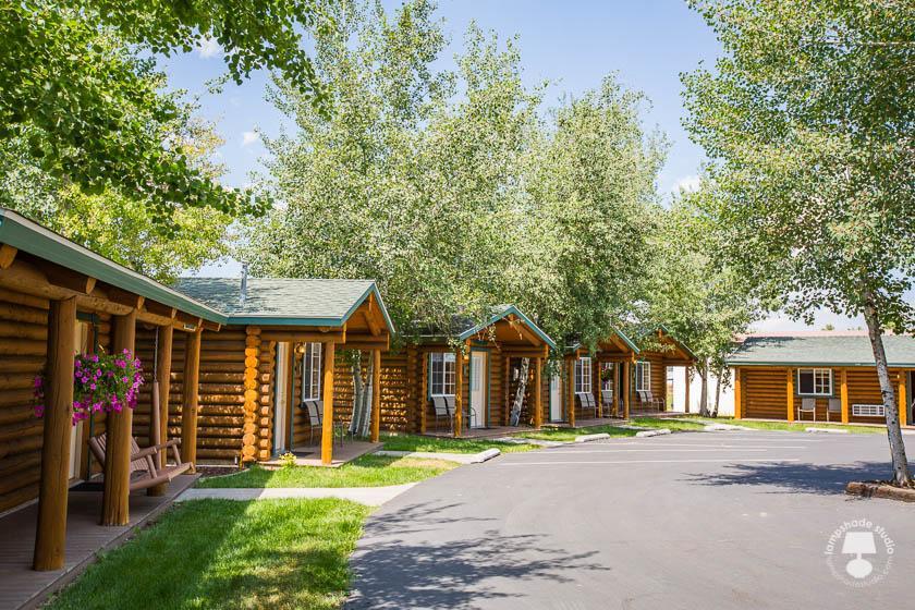 Creek Lodge *